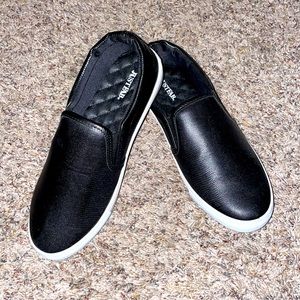 Black Lizard Vegan Leather Sneaker -NWOT never worn